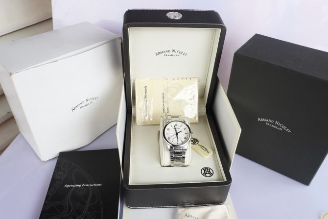 Đồng hồ Nam Armand Nicolet M02-4 Automatic, Mặt trắng dây thép - size 42mm Fullbox