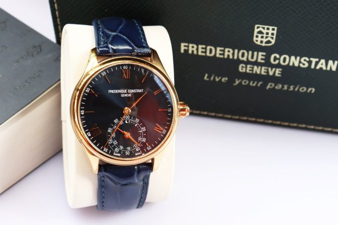 Đồng Hồ Nam Frederique Constant FC-285N5B4 SmartWatch - Size 42mm - Fullbox