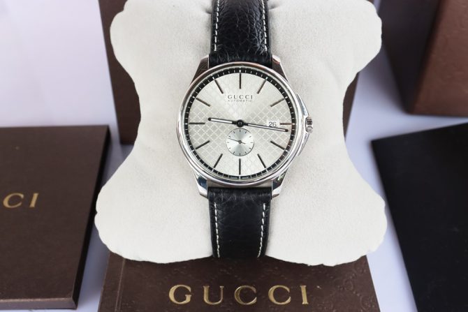 Đồng Hồ Nam Gucci G-Timeless Automatic dây da / Thiết kế lộ máy - Size 40mm Fullbox...