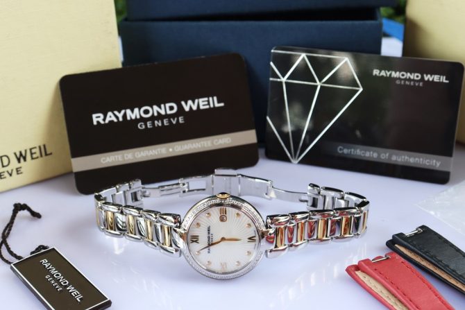 Đồng Hồ Nữ Raymond Weil Diamonds - Demi Vàng, Mặt Xà Cừ - Niềng & Cọc Số Kim Cương Fullbox