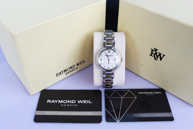 Đồng Hồ Nữ Raymond Weil Diamonds - Demi Vàng, Mặt Xà Cừ - Niềng & Cọc Số Kim Cương Fullbox