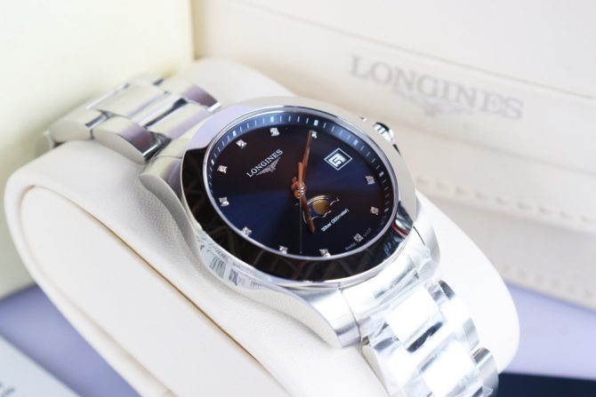 Longines Conquest Nữ, Mặt xanh Blue, Lịch Moonphase -  Cọc số đính Kim Cương - Mới 100% Fullbox