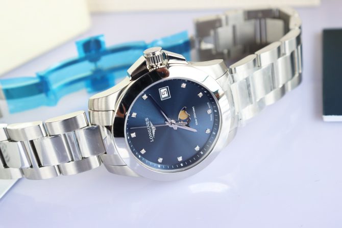 Longines Conquest Nữ, Mặt xanh Blue, Lịch Moonphase -  Cọc số đính Kim Cương - Mới 100% Fullbox