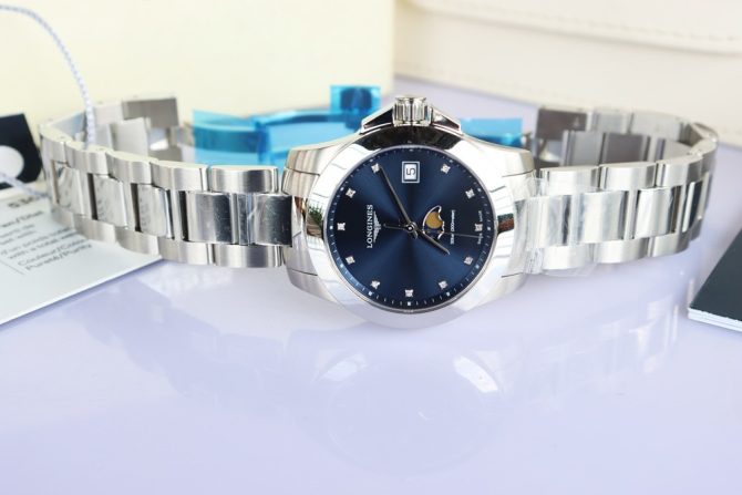 Longines Conquest Nữ, Mặt xanh Blue, Lịch Moonphase -  Cọc số đính Kim Cương - Mới 100% Fullbox