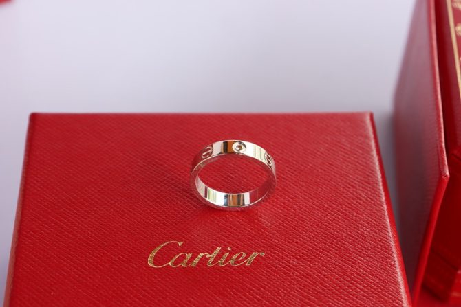 Nhẫn Nữ CARTIER Love Ring Diamond Ring 18K White Gold ( Au 750 ) Size 50mm