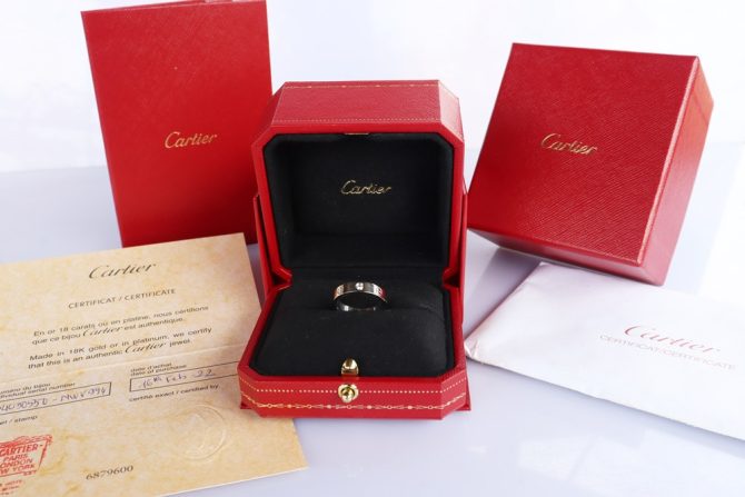 Nhẫn Nữ CARTIER Love Ring Diamond Ring 18K White Gold ( Au 750 ) Size 50mm