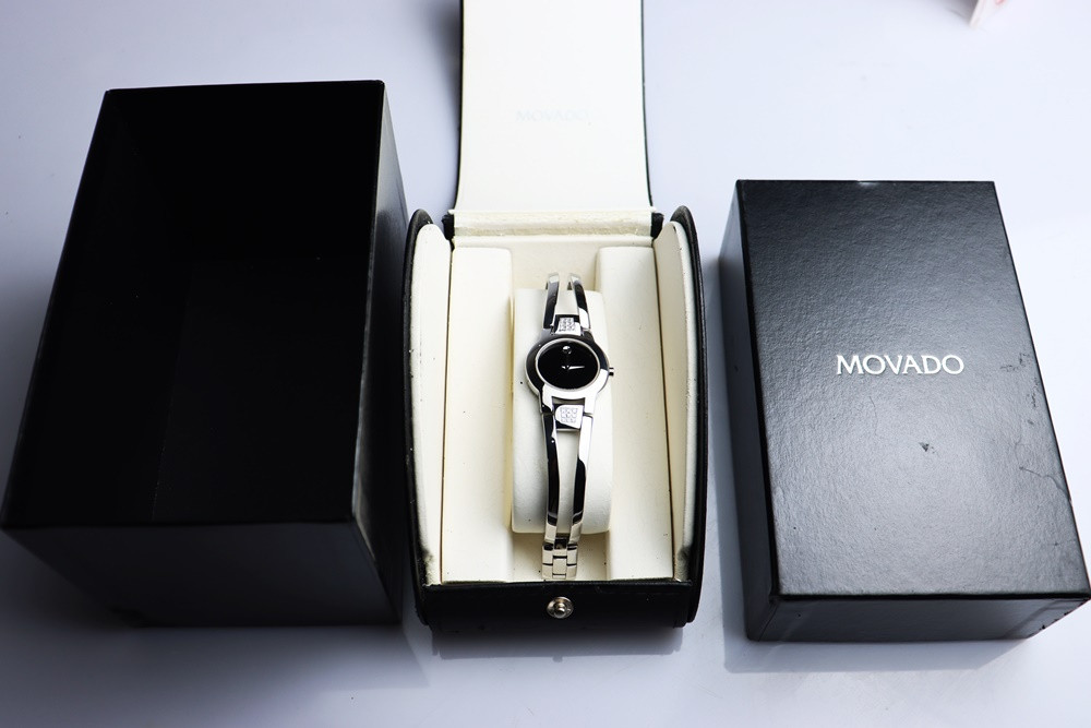 Đồng hồ Movado nữ Amorosa đính 18V kim cương chính hãng
